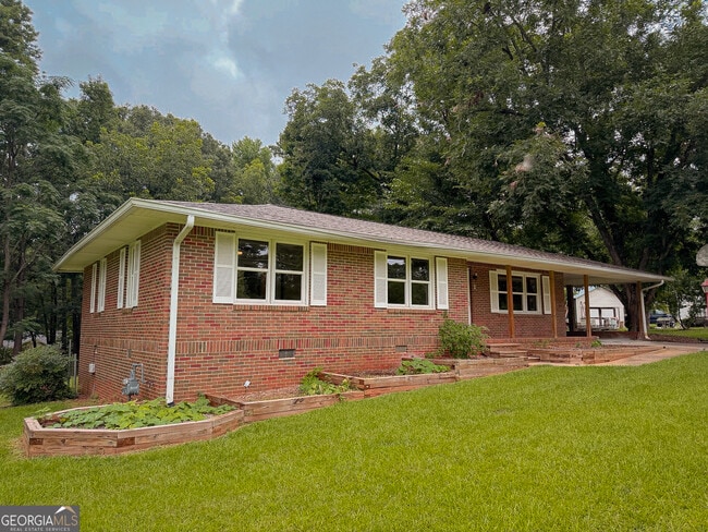 Building Photo - 77 Franklin Rd