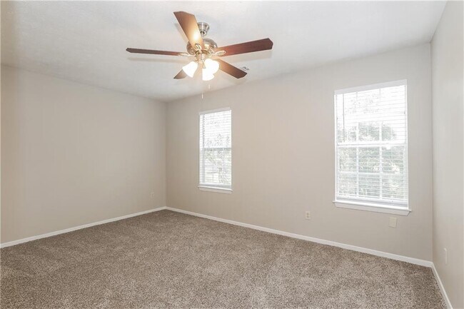 Building Photo - 442 Sherwood Oaks Rd