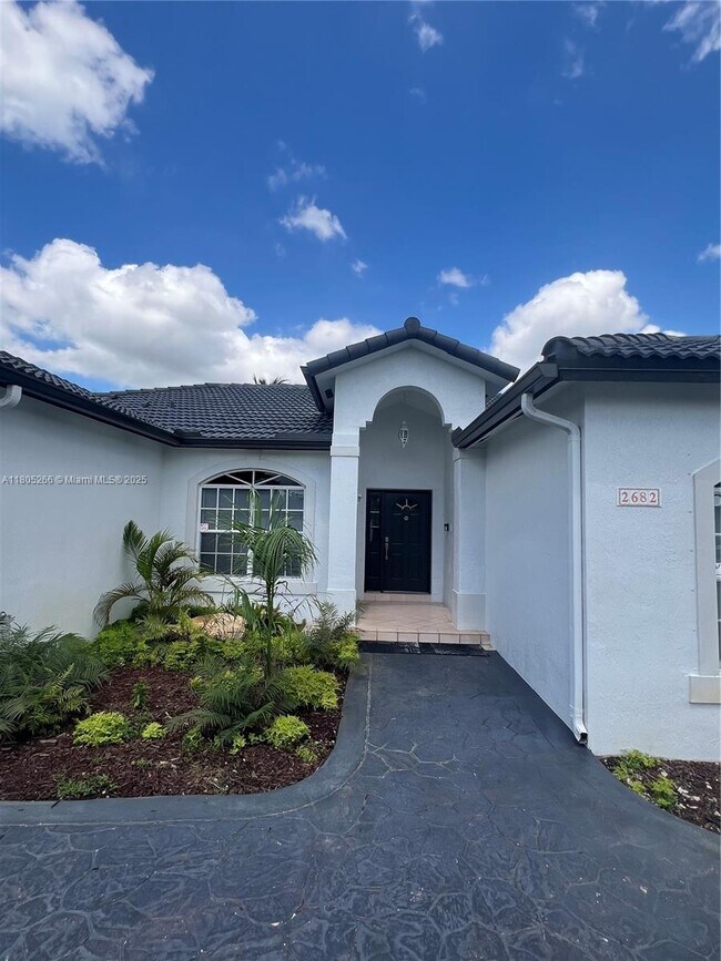 Building Photo - 2682 SW 139th Pl