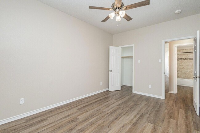 Building Photo - 1817 Eastfork Ln