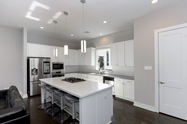 Kitchen - 3107 Saint Charles St