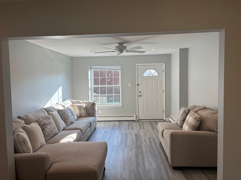 Living Room - 87 Tansboro Rd