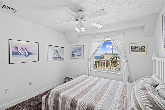 Building Photo - 23 Oceanside Dr