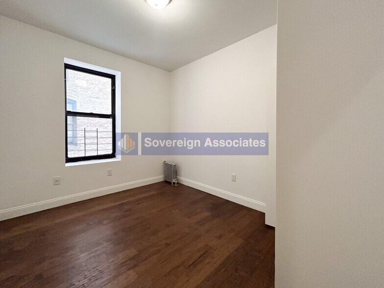 Building Photo - 285 St Nicholas Ave