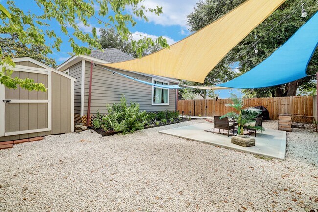 Building Photo - 4801 Avenue H