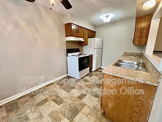 Building Photo - 304 Quachita Trail