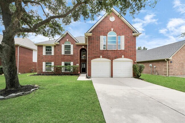 Primary Photo - 2030 Winding Hollow Dr