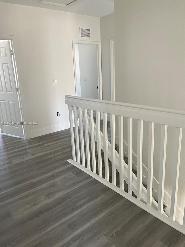 Building Photo - 27501 SW 138th Ave