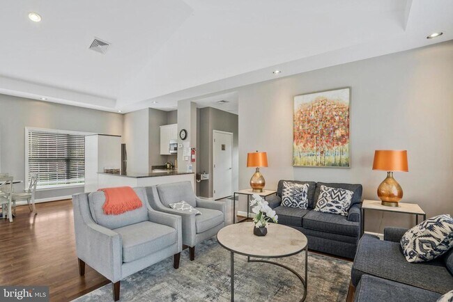 Building Photo - 6340 Walking Ln