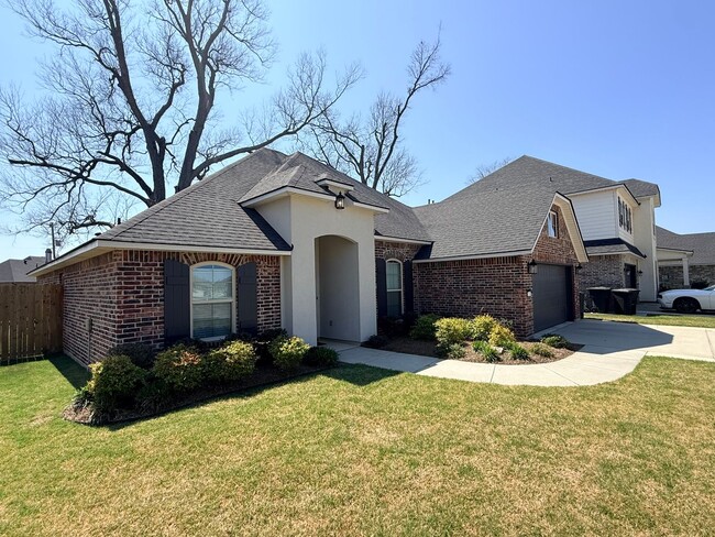 Building Photo - 224 Cullum Dr