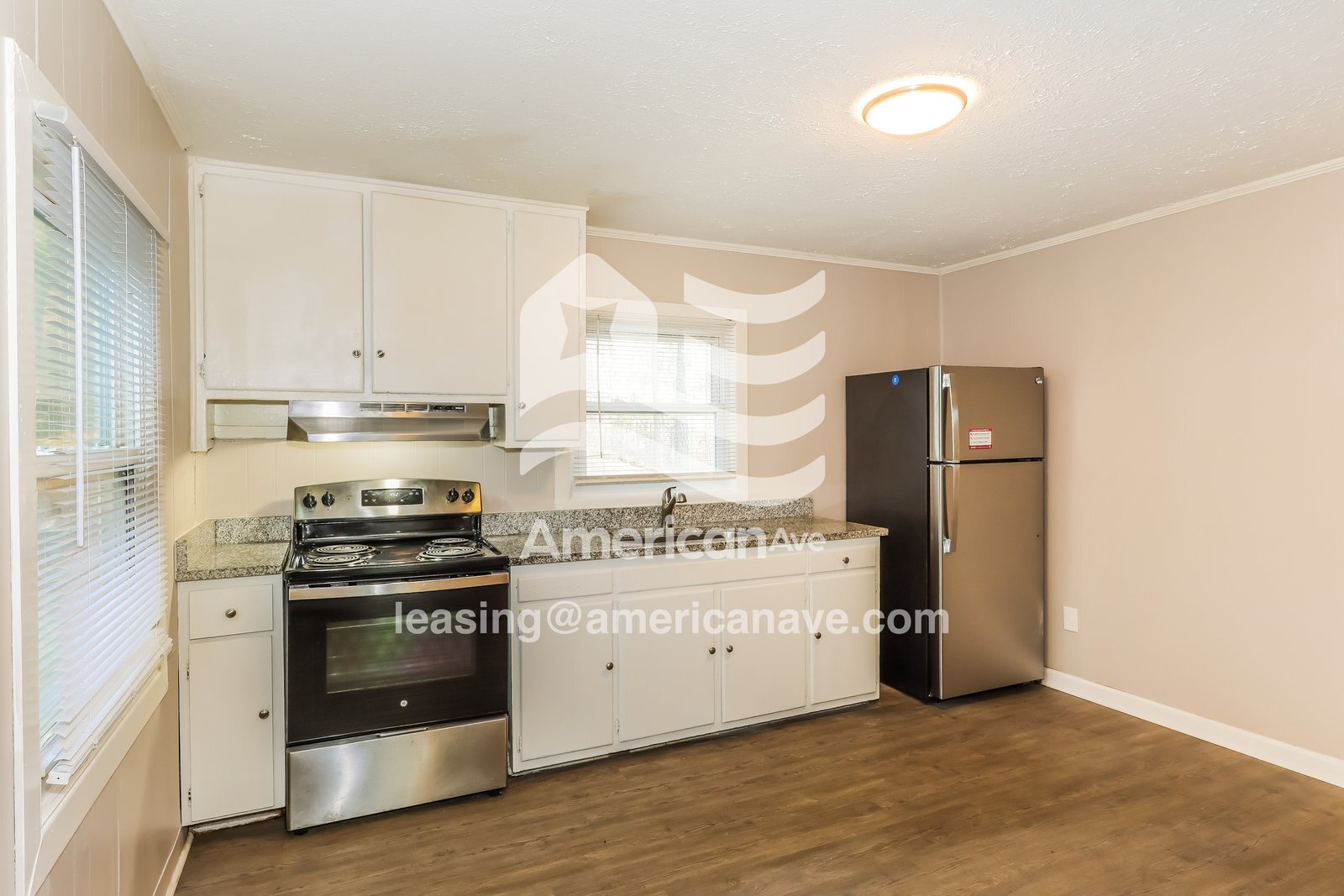 Building Photo - 652 Lorraine Dr