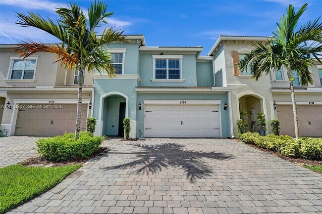 Building Photo - 4764 Eucalyptus Dr