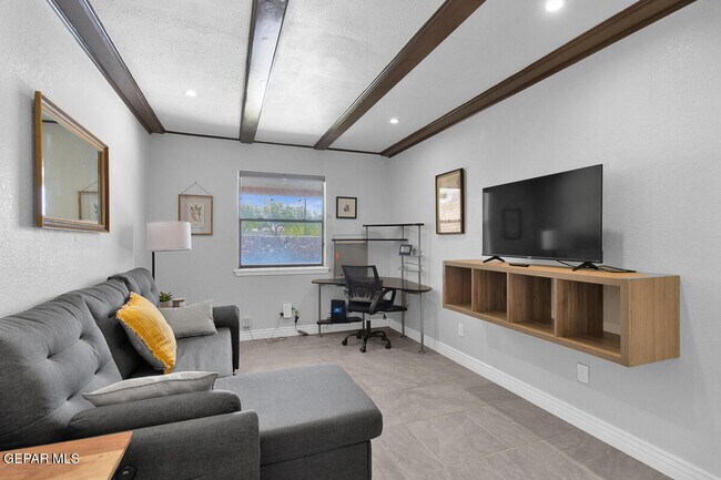 Building Photo - 779 Clay Ct