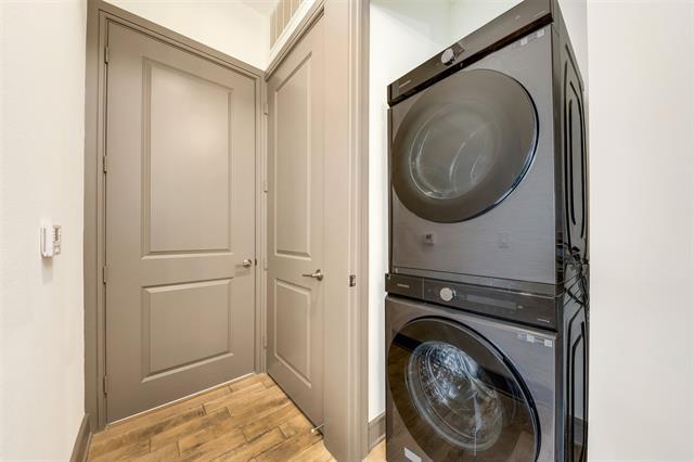 Building Photo - 2700 Old Denton Rd