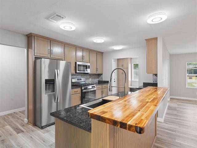 Building Photo - 109 Harmonson