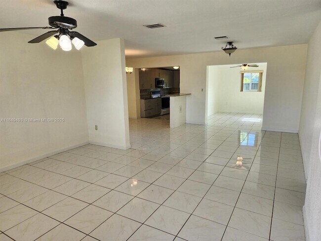 Building Photo - 845 NW 199th St