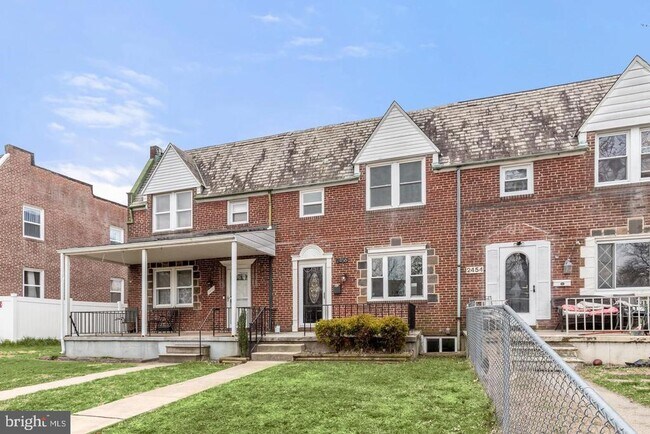 Primary Photo - 2456 Keyway