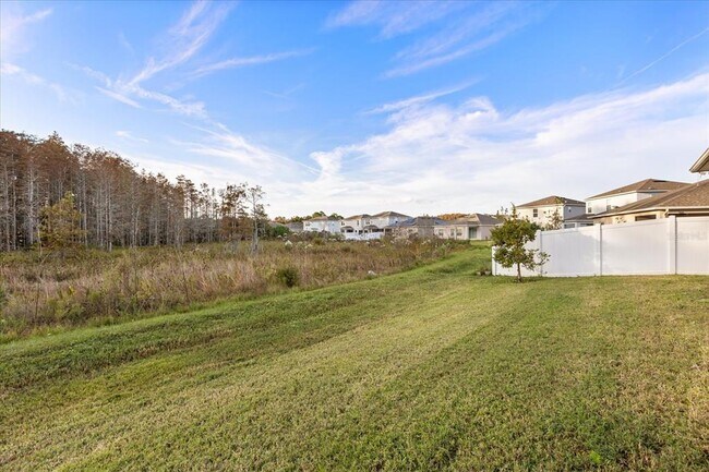 Building Photo - 375 Pink Ibis Bnd