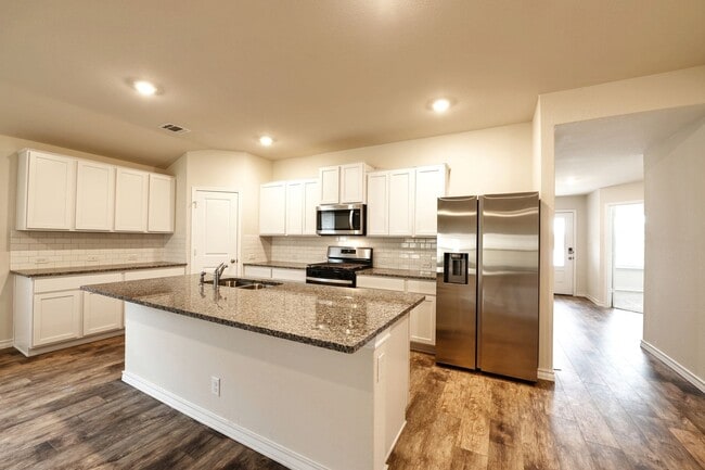 Building Photo - SINGLE STORY LIVING  |  RESORT STYLE AMENI...