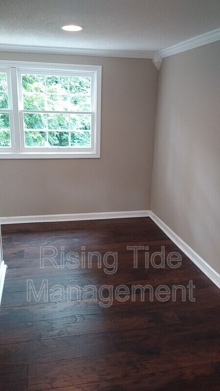 Building Photo - 307 Bessemer Super Hwy