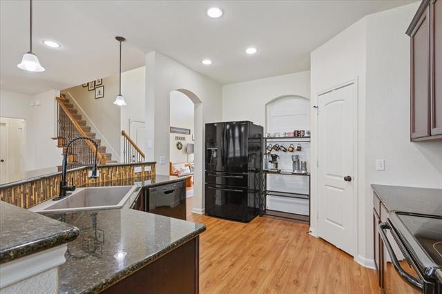 Building Photo - 10856 Burnham Dr