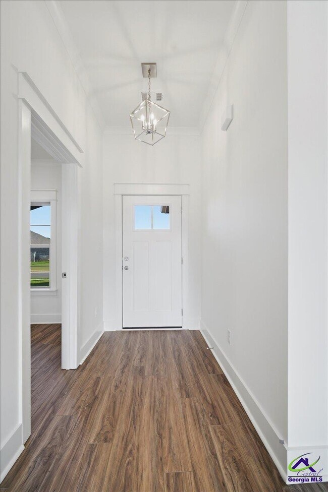 Building Photo - 307 Willowbrook Ln