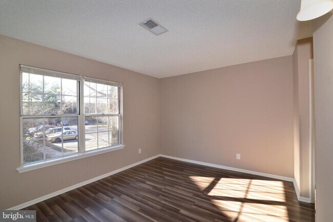 Building Photo - 1113 Huntmaster Terrace NE