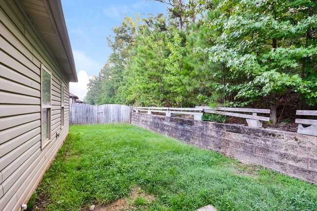Building Photo - 169 Stonebriar Dr