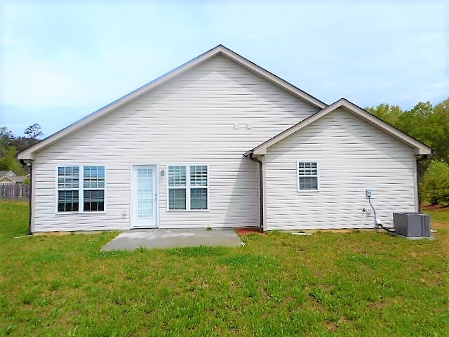 Building Photo - 102 Graphite Dr