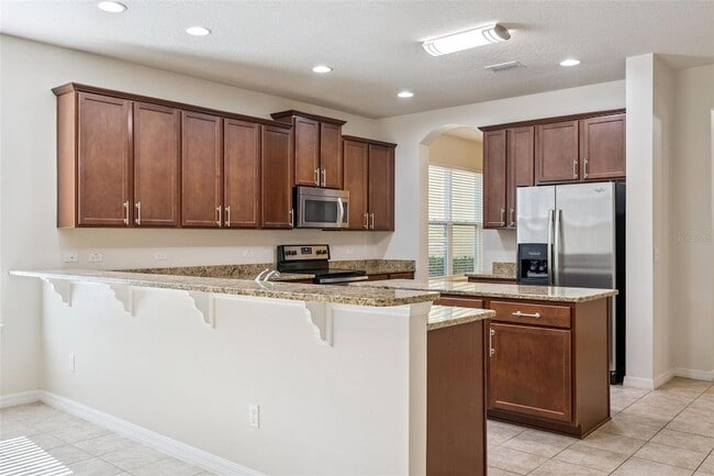 Building Photo - 1310 Oakcrest Ct