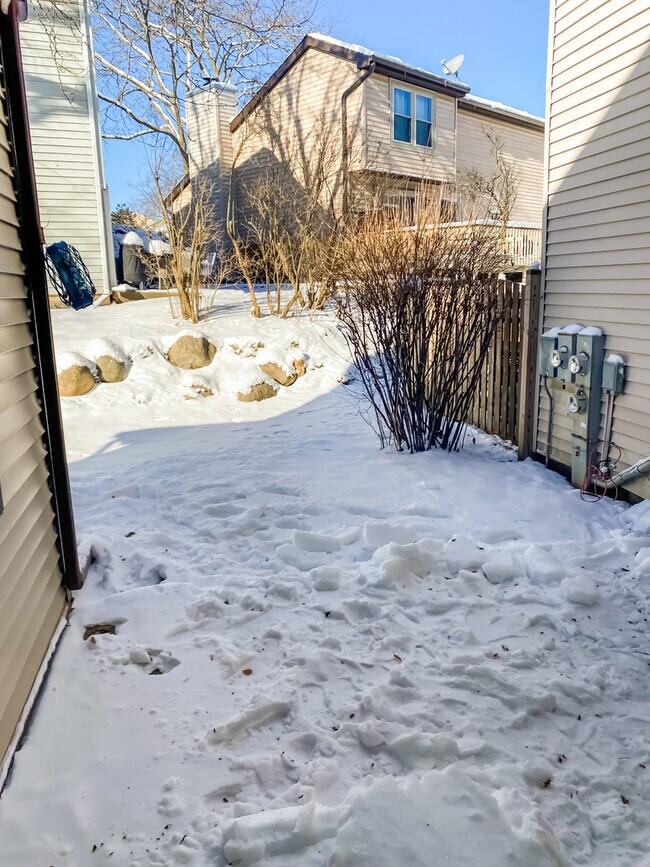 Building Photo - 643 Wilbur Ct