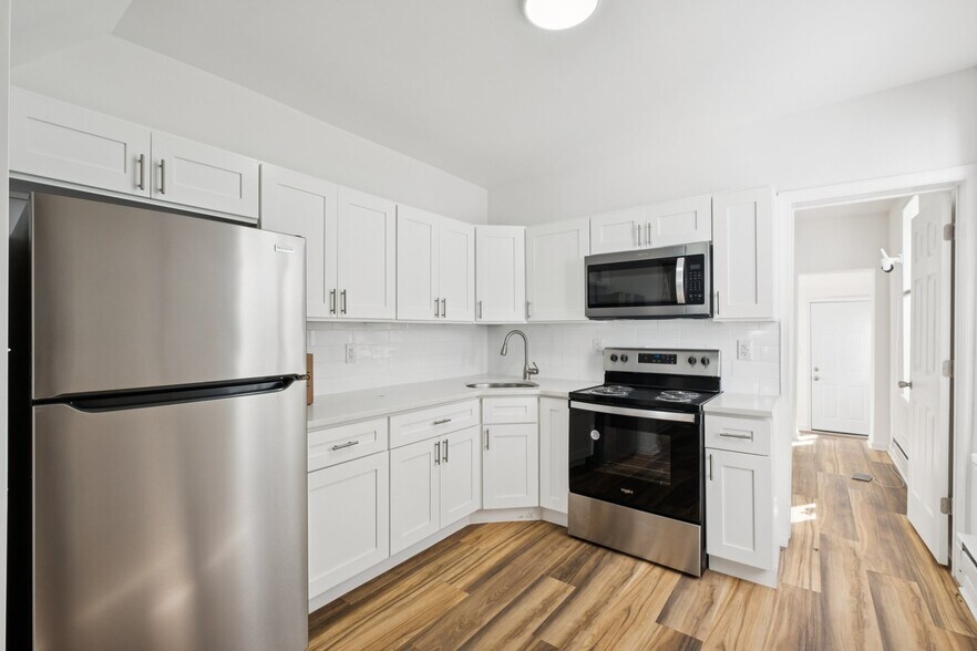 Building Photo - 4447 N 19th St