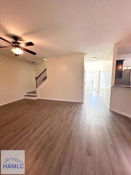 Building Photo - 60 Creekside Dr N West