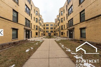 Building Photo - 3817 N Greenview Ave