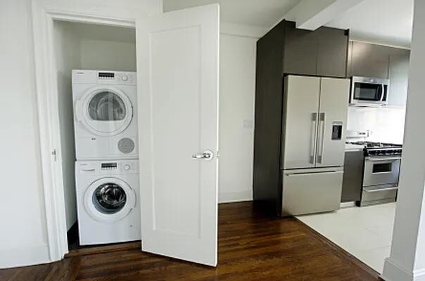 Building Photo - 510 W 110th St