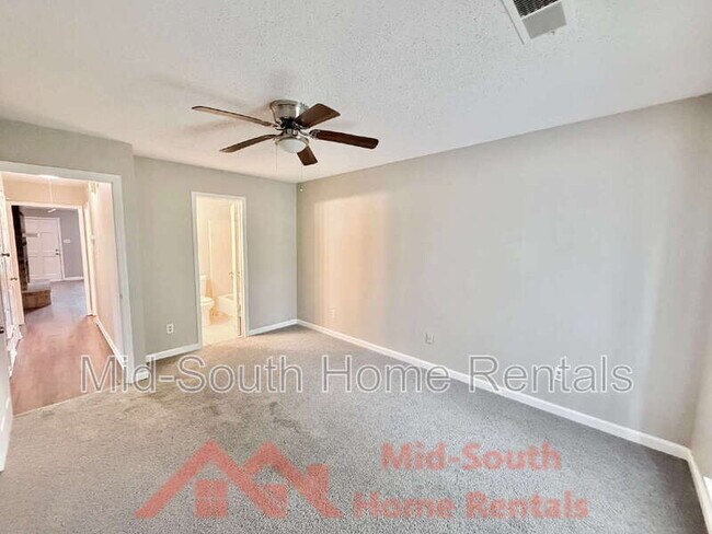 Building Photo - 6001 Cedarcrest Ct