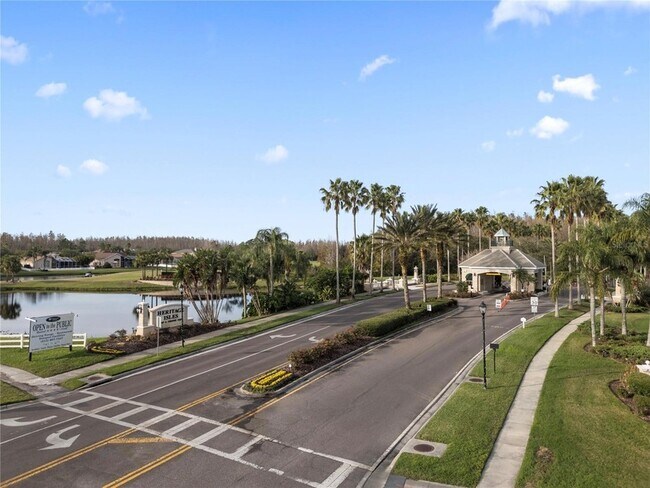 Building Photo - 18117 Paradise Point Dr