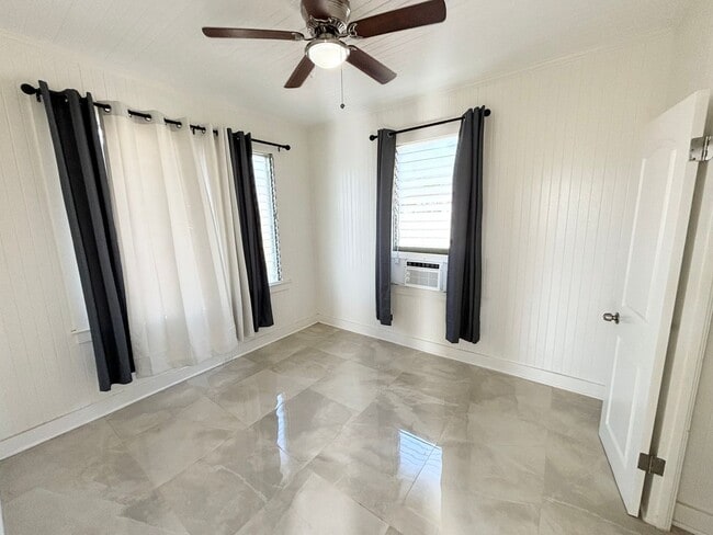 Building Photo - 3429 Wela St