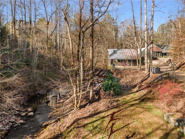 Building Photo - 1580 Jones Rd