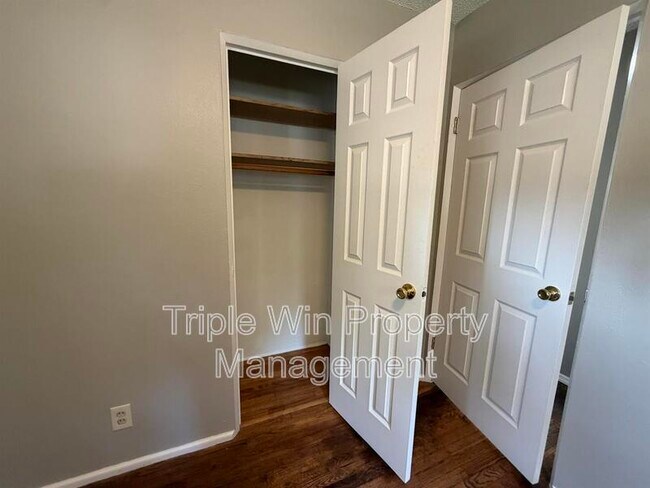 Building Photo - 675 Lilac Dr