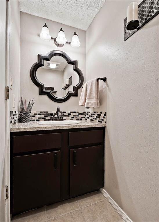 Building Photo - 2404 N Bronze Tree Dr