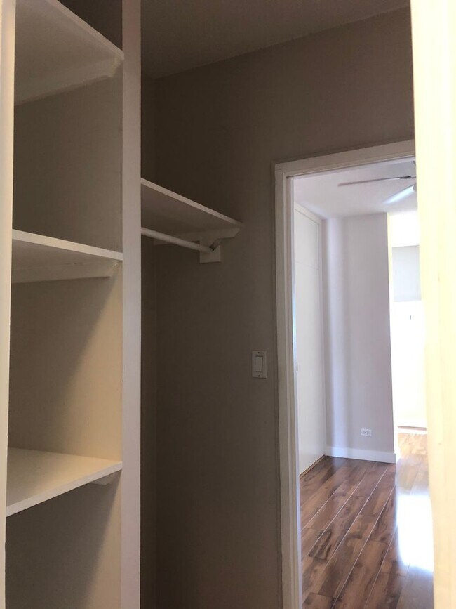 Building Photo - Makiki Bel-Aire - 1 BEDROOM/1 PARKING