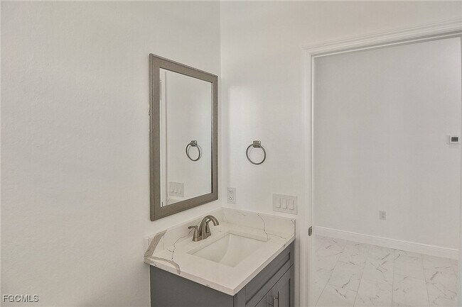 Building Photo - 3034 Price Ave