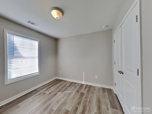 Building Photo - 365 McGiboney Ln