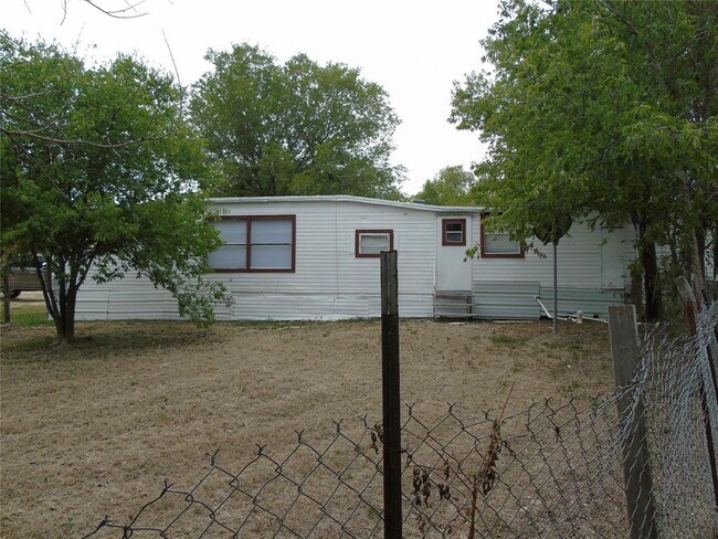 Building Photo - 910 Bunton Ln