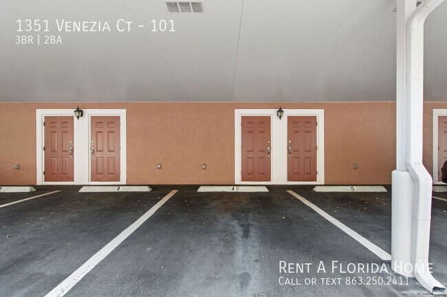 Building Photo - 1351 Venezia Ct