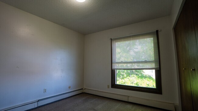 Building Photo - Westside 3rd Floor Condo