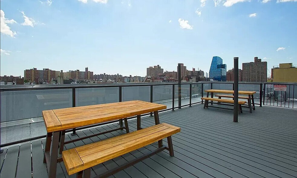 Building Photo - 152 Ludlow St