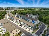 Building Photo - Newer Townhouse for lease