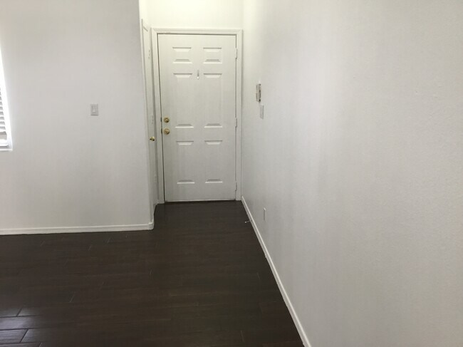 Building Photo - 10852 Arezzo Dr NW